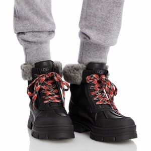 Ugg Ashton Addie Cold Weather boots 9
